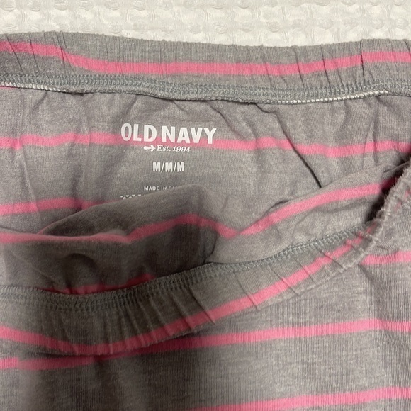 Old navy romper size M‎ - Picture 2 of 2
